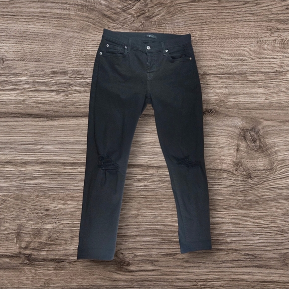 7 For All Mankind Black Ankle Cropped Distressed Jeans Size 26 - Picture 1 of 12